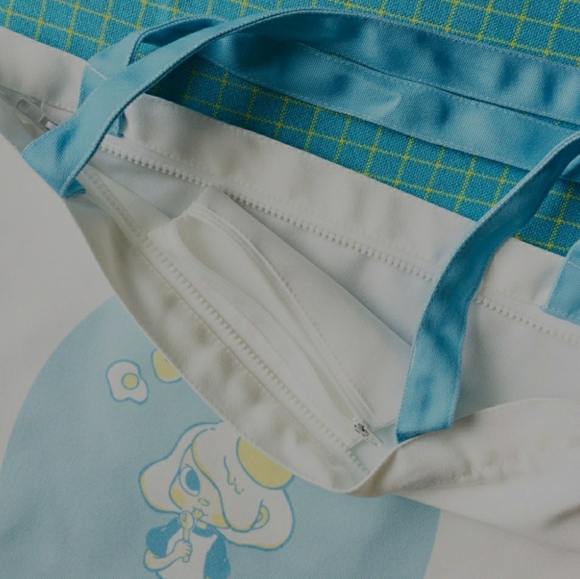 Egg Girl Tote - Picture 5 of 16